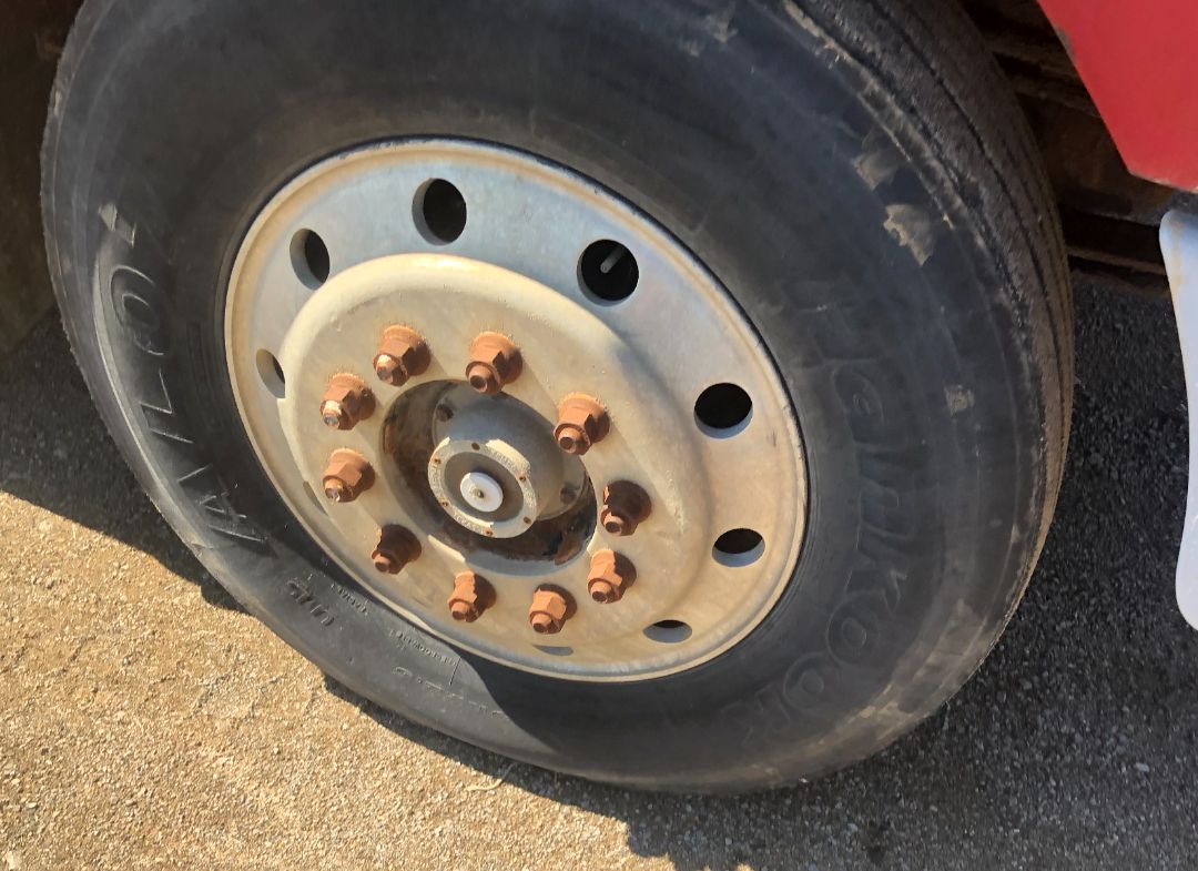 1996 VOLVO WG64 - Image 17